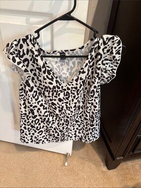 SHEIN Black & White Leopard Print V-Neck Ruffle Sleeve Blouse